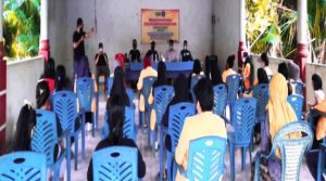 Remaja Laonti Diedukasi Pentingnya Menjaga Lingkungan