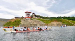 Mendayung Perahu di Bendungan Ladongi, Jokowi : Potensi Jadi Tempat Wisata