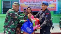 Batalyon C Pelopor-Koramil 1412 Sinergi Salurkan Sembako Jelang Hari Kemerdekaan