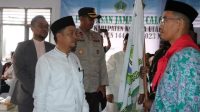 Ketua DPRD Lepas 121 Calon Jamaah Haji Kolut