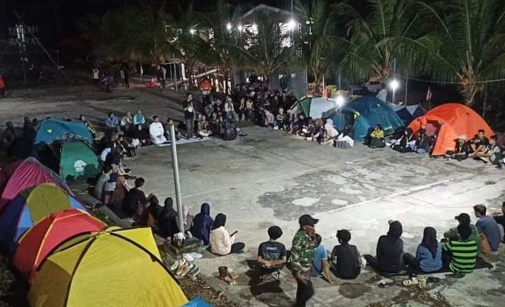 Dorong Warga Desa Melek Literasi, Kemah Rakyat Kolut di Desa Woitombo Banjir Apresiasi