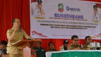 Target IPM 72,3 Persen, Ruksamin Dorong Aparat Desa dan BPD Lanjutkan Pendidikan