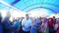Hadiri Buka Puasa Bersama, Bacagub Sultra Ruksamin Bersama Ribuan Warga Tumpah Ruah di Pelataran Eks PGSD