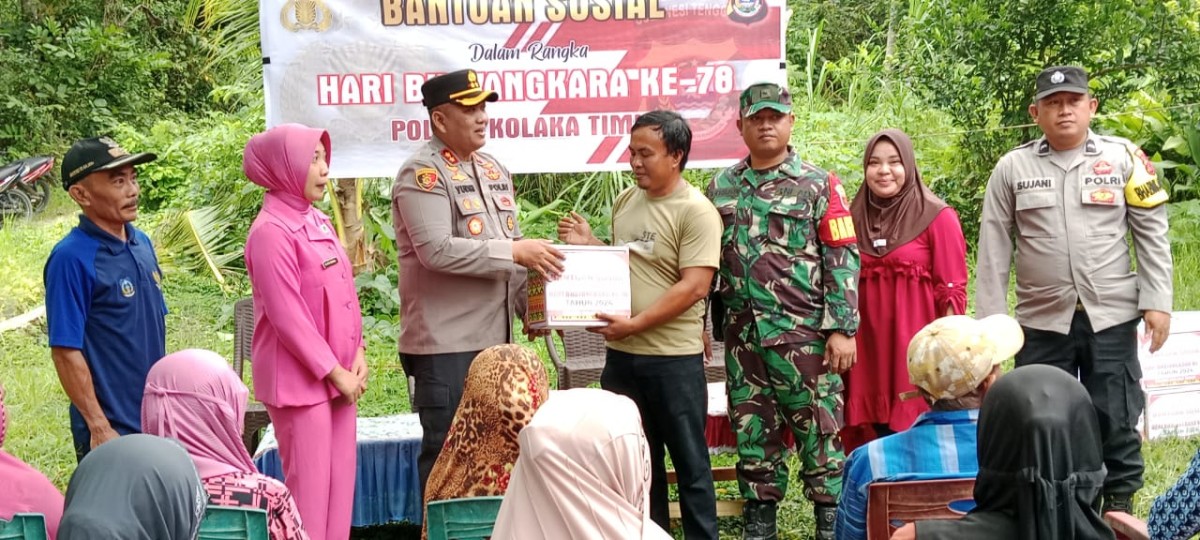 Polres Koltim Salurkan Ratusan Paket Sembako Kepada Warga Kurang Mampu