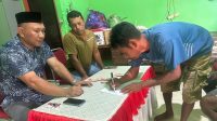 Kades Tapunopaka Menyalurkan BLT, Menyemai Harapan di Tanah Kepulauan