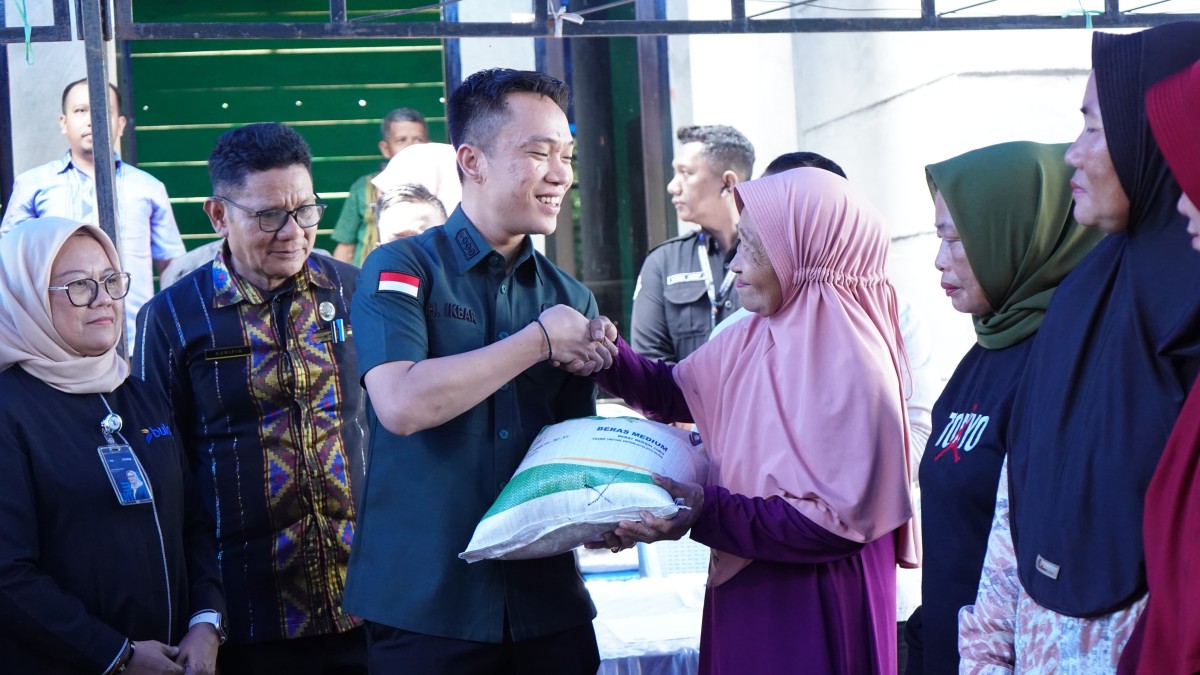 Pemkab Konawe Utara dan Bulog Salurkan Bantuan Beras, Wujud Nyata Kepedulian di Tengah Tekanan Ekonomi