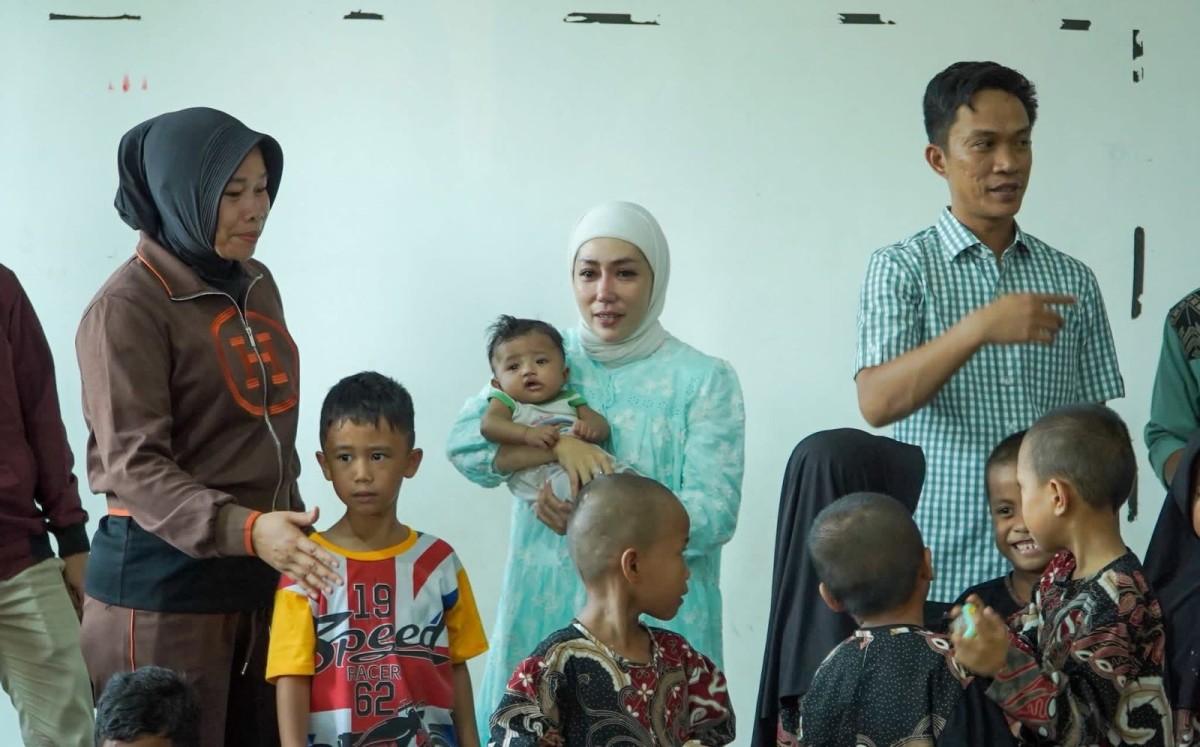 Bupati Konawe Utara Kunjungi Panti Asuhan Al-Ikhlas Baruga di Kendari