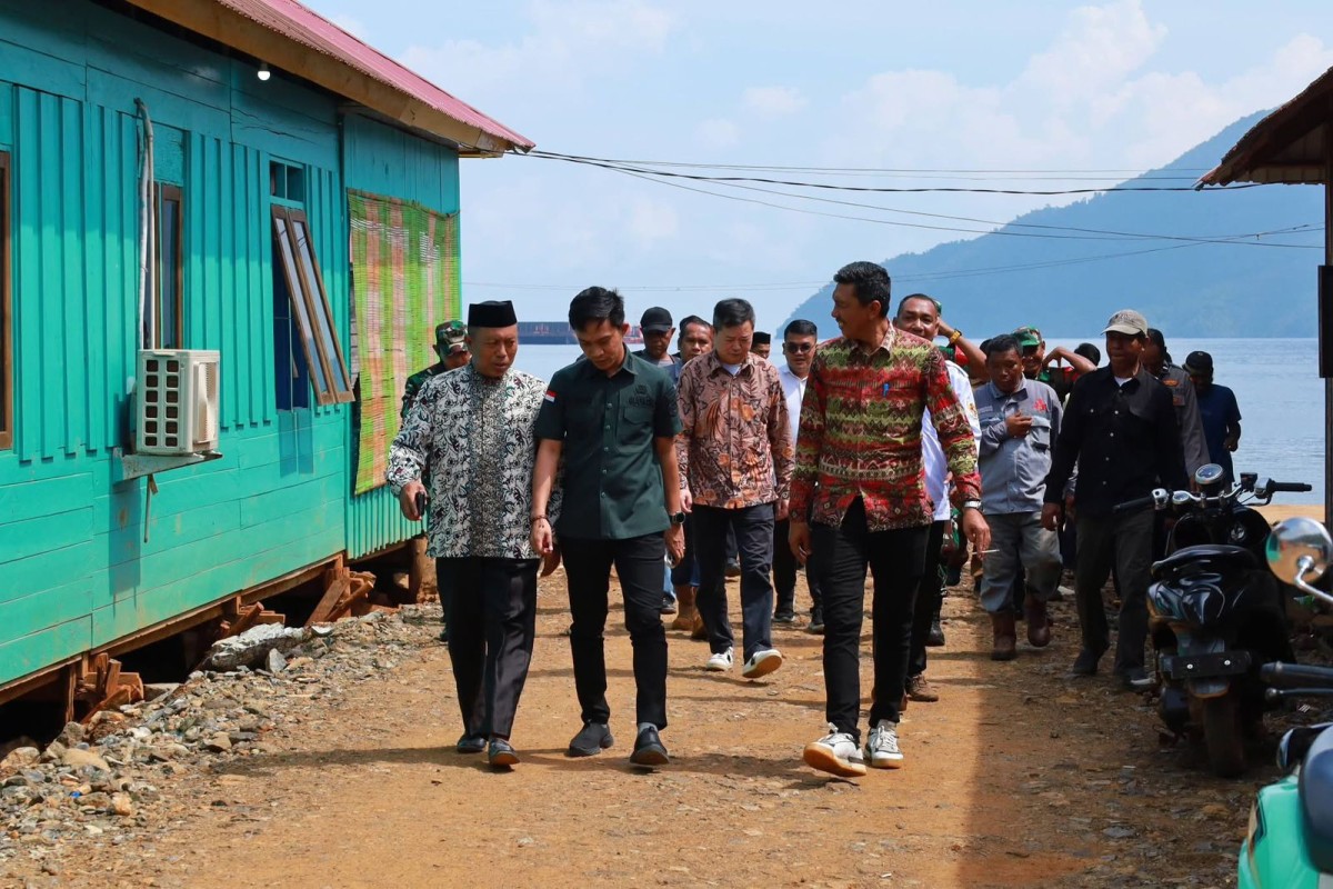 Bupati Konut Resmikan Gedung Baru SDN 03 Lasolo Kepulauan di Desa Boedingi