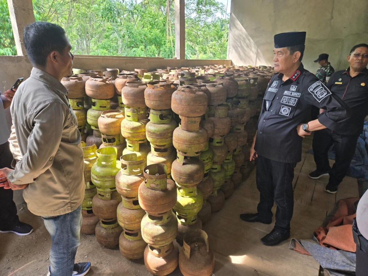 Diduga Timbun LPG 3 Kg, Wabup Konut Ancam Cabut Izin Pangkalan ?