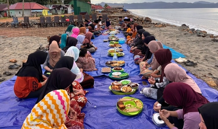 Warga Desa Tapunopaka Gelar Tradisi Tolak Bala, Doakan Keselamatan Kampung Pascagempa